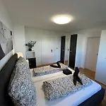 Stielvolle Etagenwohnung In Bester Lage Lägenhet *