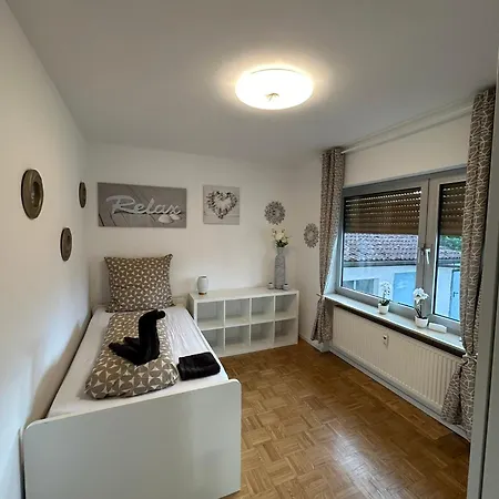 Апартаменты Stielvolle Etagenwohnung In Bester Lage Броденбах