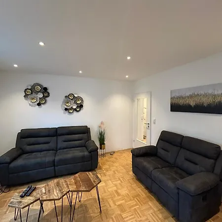 Stielvolle Etagenwohnung In Bester Lage *