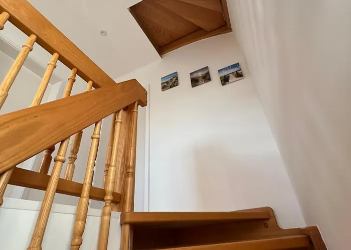 Stielvolle Etagenwohnung In Bester Lage Apartment