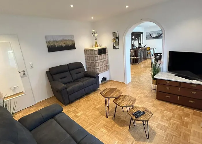 Stielvolle Etagenwohnung In Bester Lage *